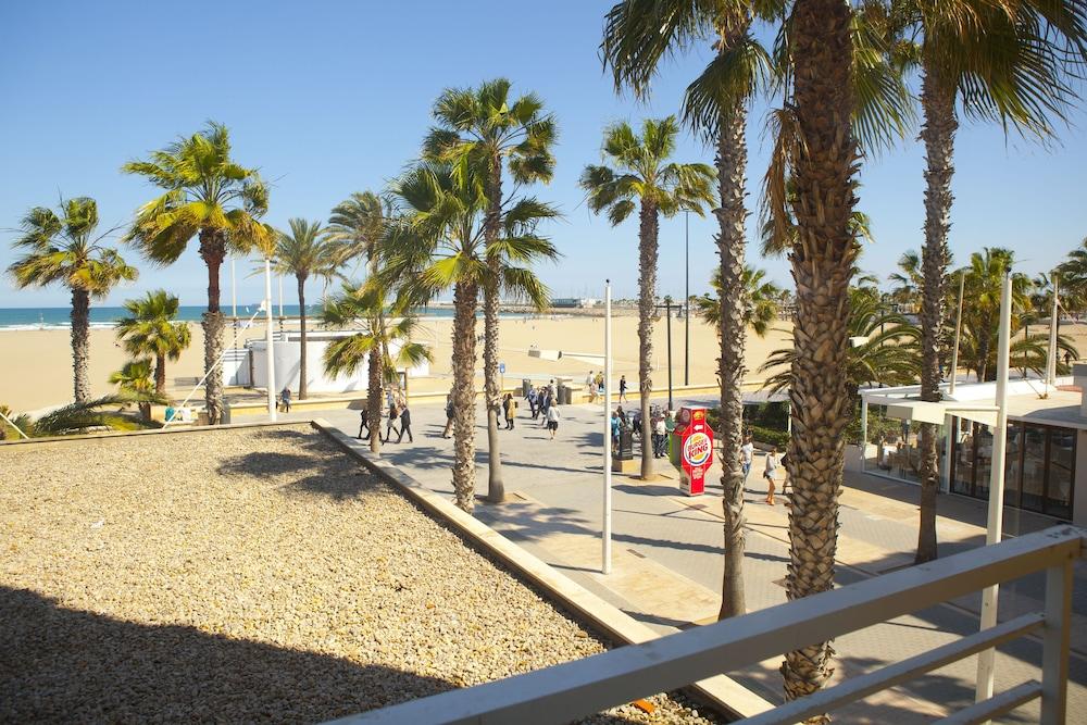 Malvarrosa Beach Rooms Valencia Kültér fotó